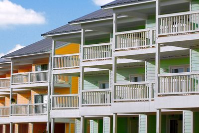 Le voisin et les odeurs